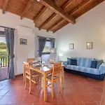 With Air Conditioning And Shared Pool, Just A Few Minutes From La Pelosa
