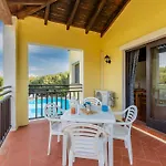 With Air Conditioning And Shared Pool, Just A Few Minutes From La Pelosa Aparthotel