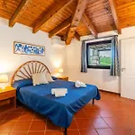 With Air Conditioning And Shared Pool, Just A Few Minutes From La Pelosa 3* Punta de su Torrione