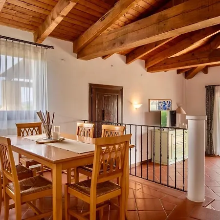 Aparthotel With Air Conditioning And Shared Pool, Just A Few Minutes From La Pelosa Punta de su Torrione